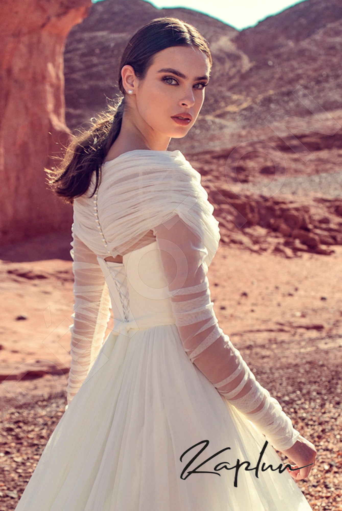 Penelopa A-line Off-shoulder/Drop shoulders Milk Wedding dress