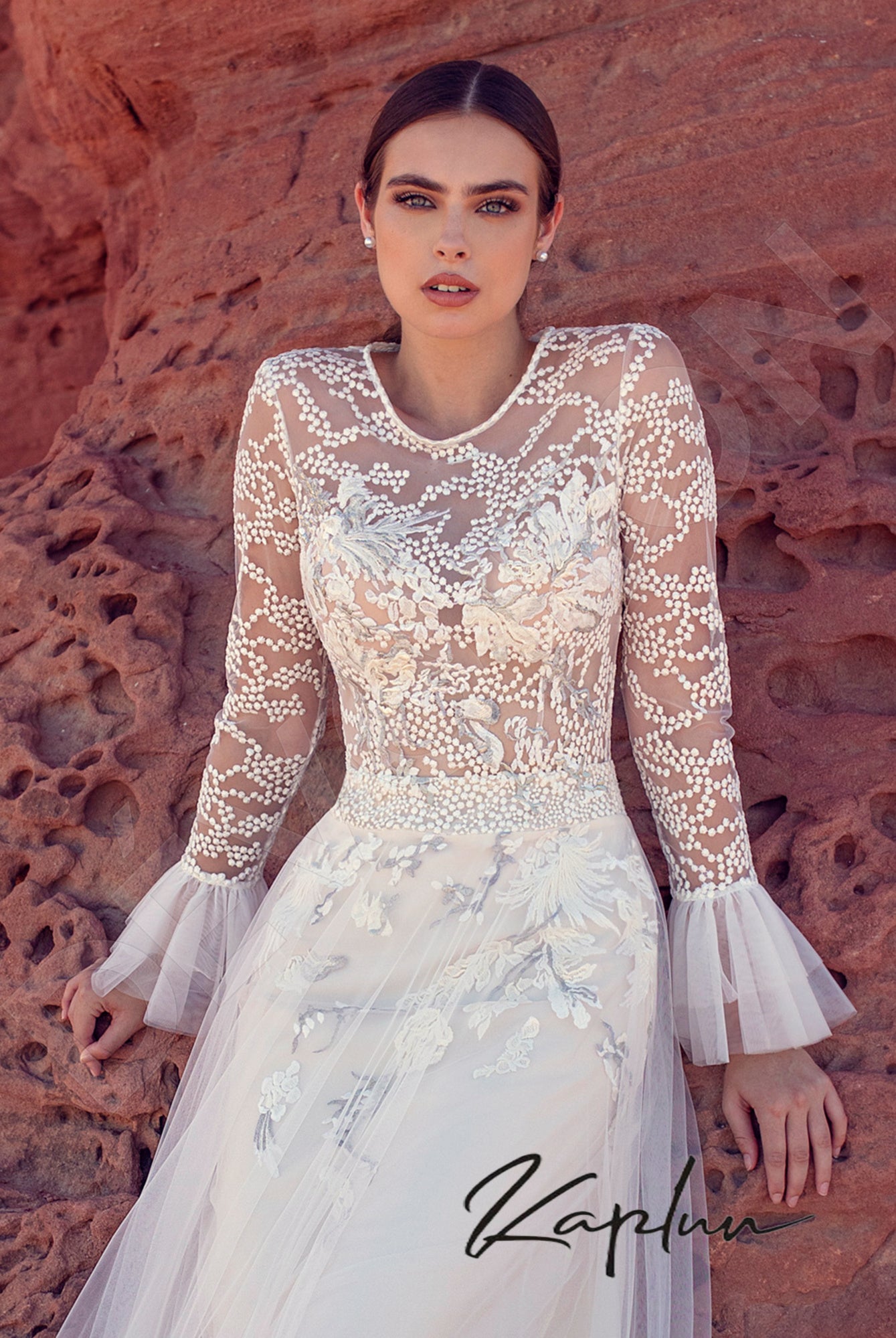 Vivara Full back A-line Long sleeve Wedding Dress 2
