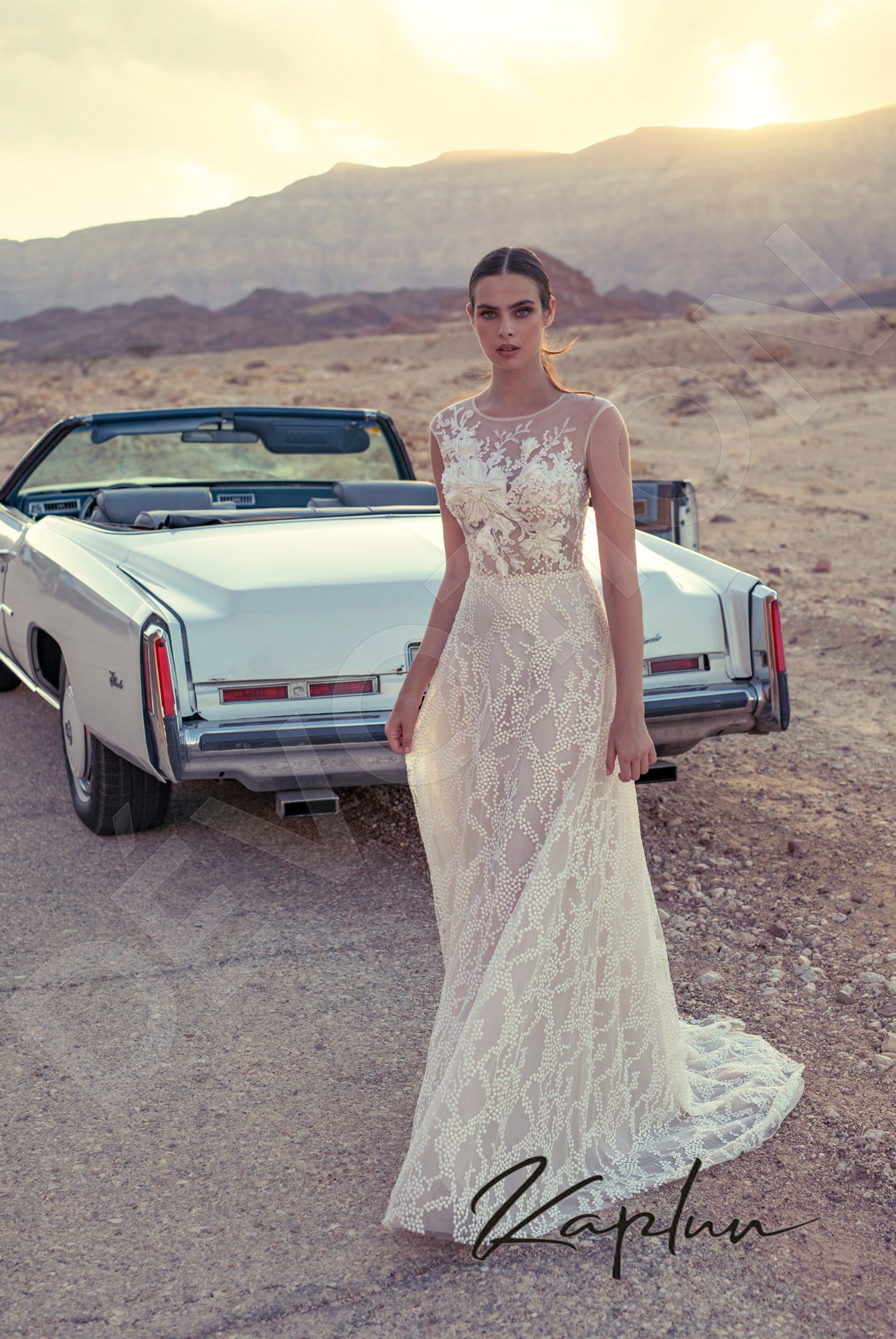 Mariota Full back A-line Sleeveless Wedding Dress 5