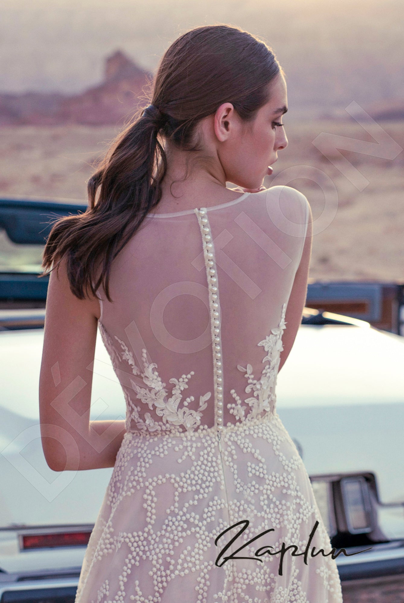 Mariota A-line Jewel Vanilla Milk Wedding dress