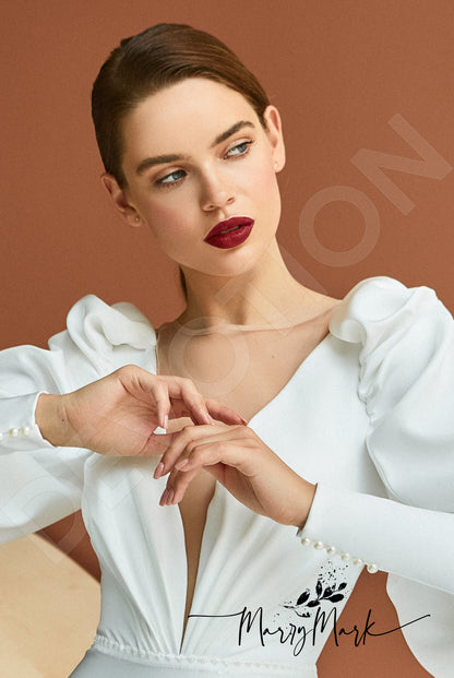 Maltina Full back A-line Long sleeve Wedding Dress 9