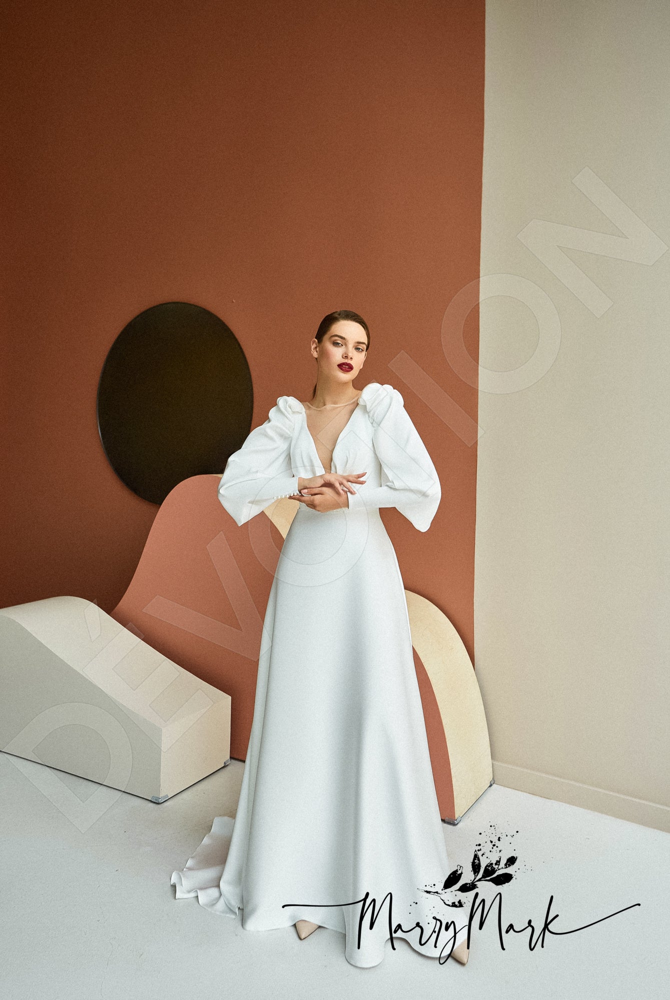 Maltina Full back A-line Long sleeve Wedding Dress 8