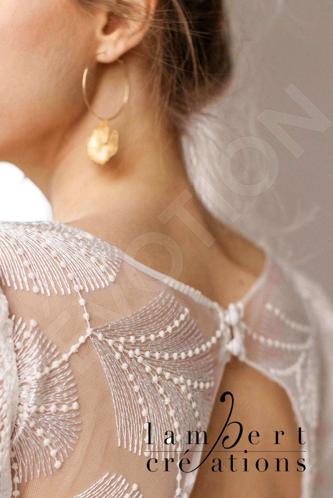 Eole Open back A-line Short/ Cap sleeve Wedding Dress 6