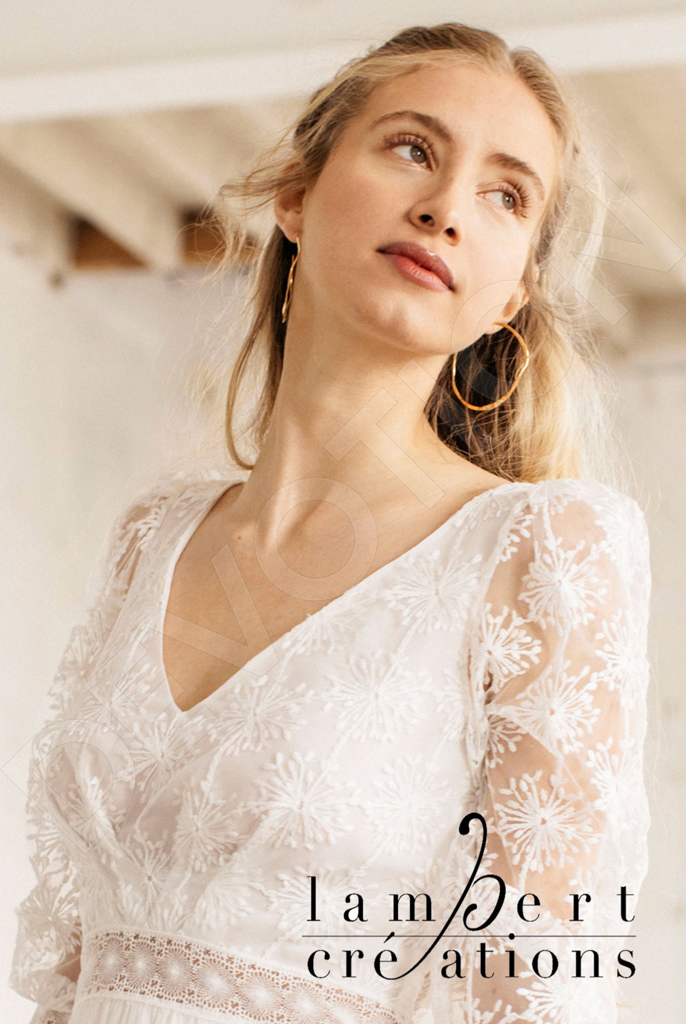 Flocon Open back A-line 3/4 sleeve Wedding Dress 7