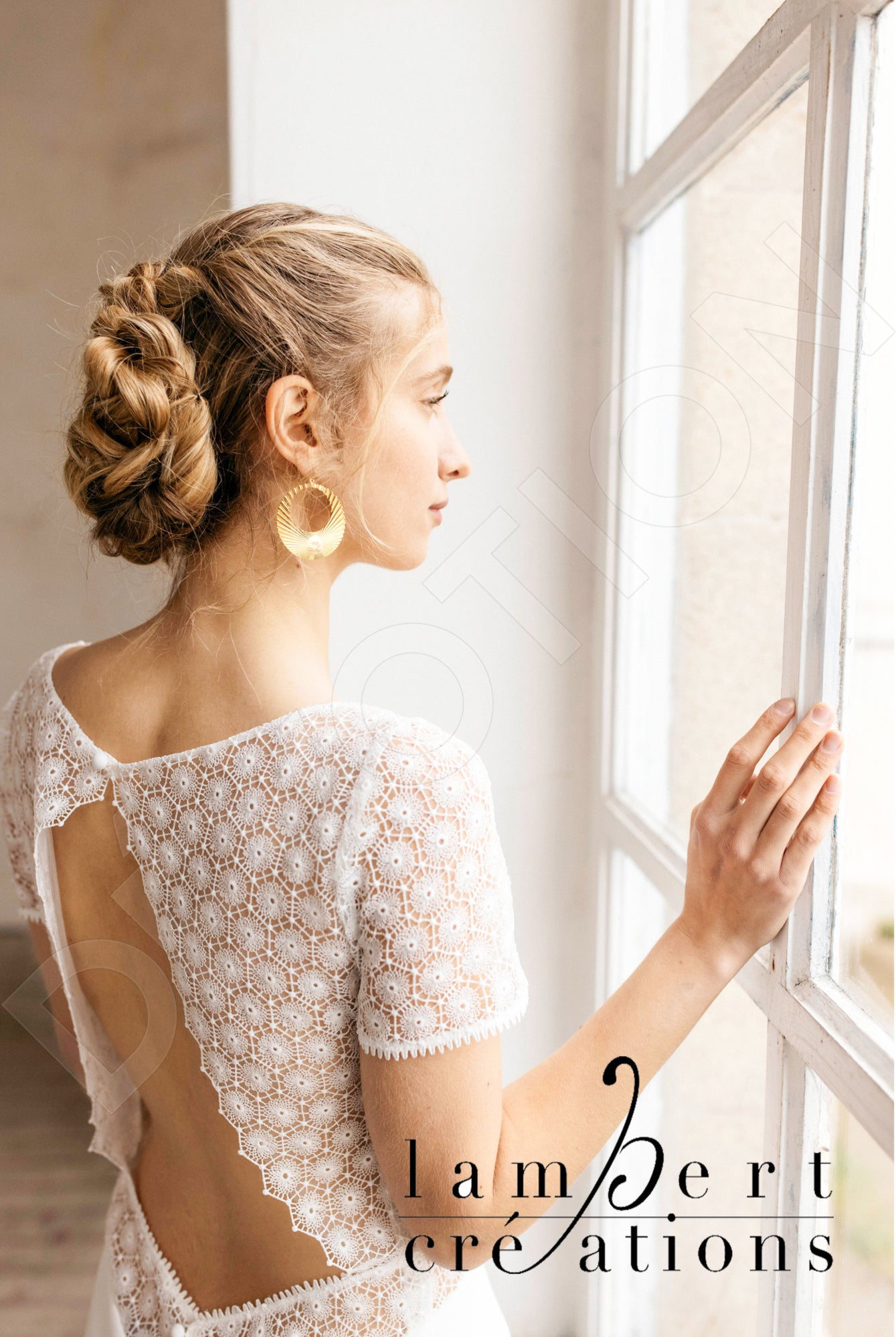 Infini Open back A-line Short/ Cap sleeve Wedding Dress 3