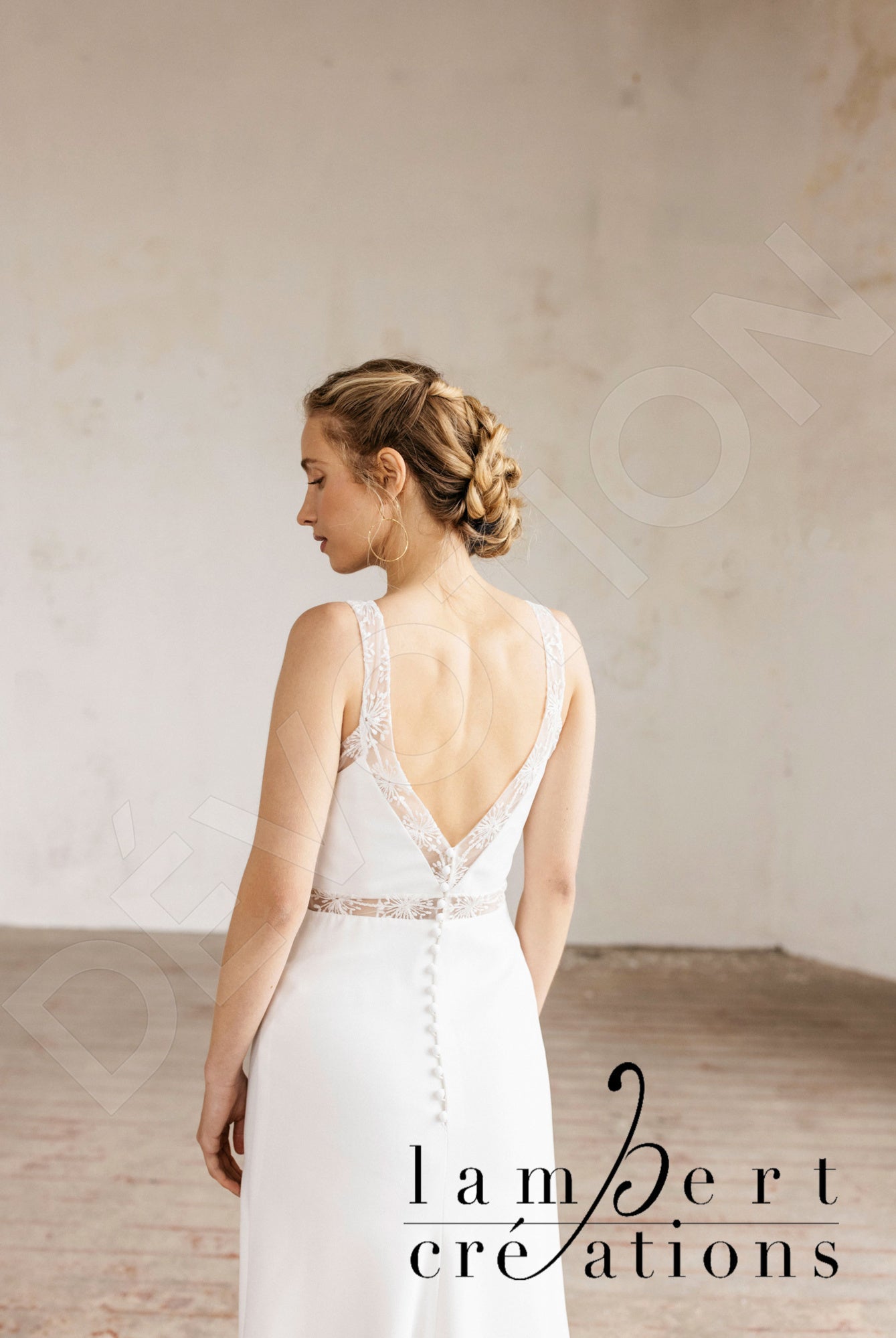 Lagune A-line V-neck Ivory Wedding dress