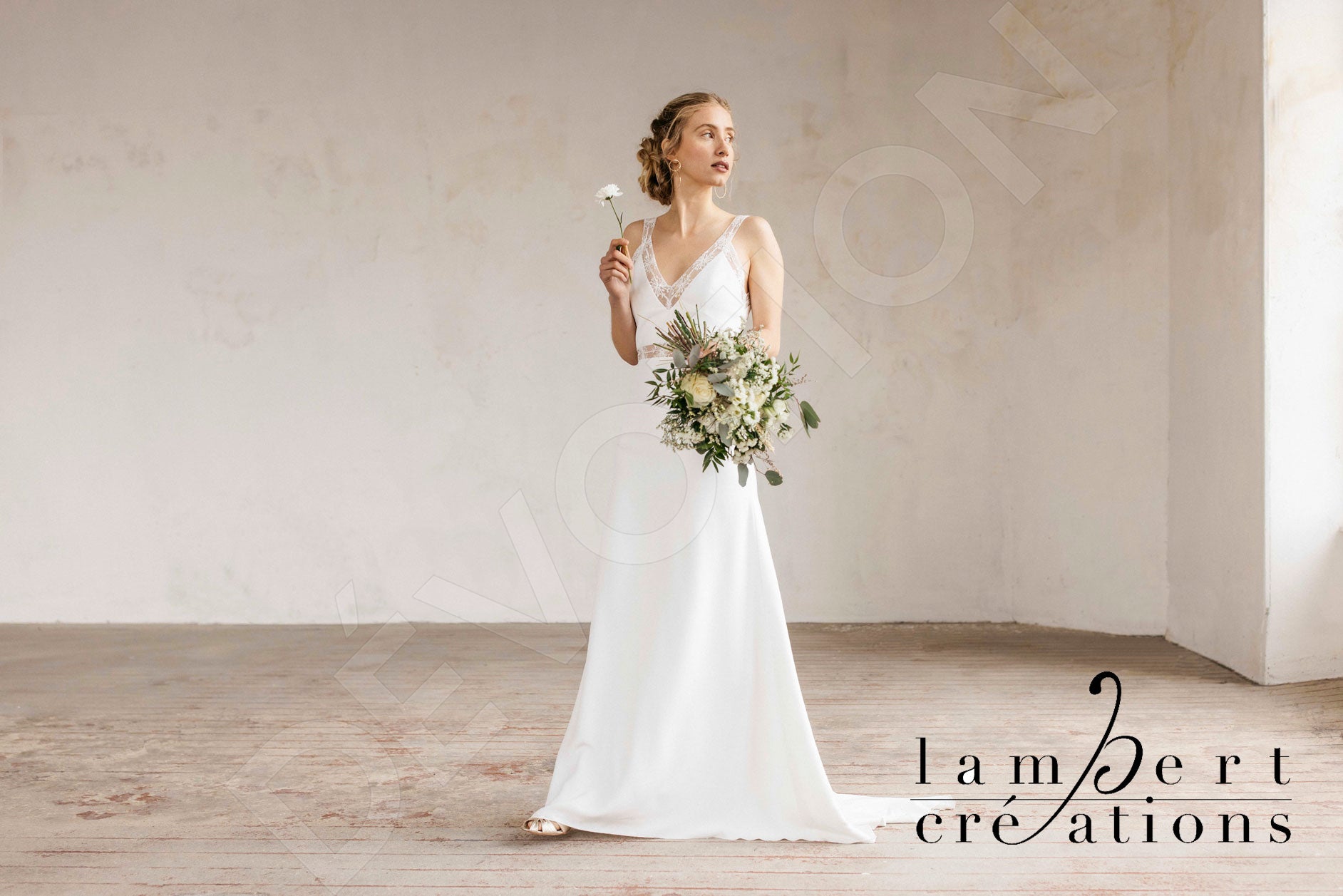Lagune A-line V-neck Ivory Wedding dress