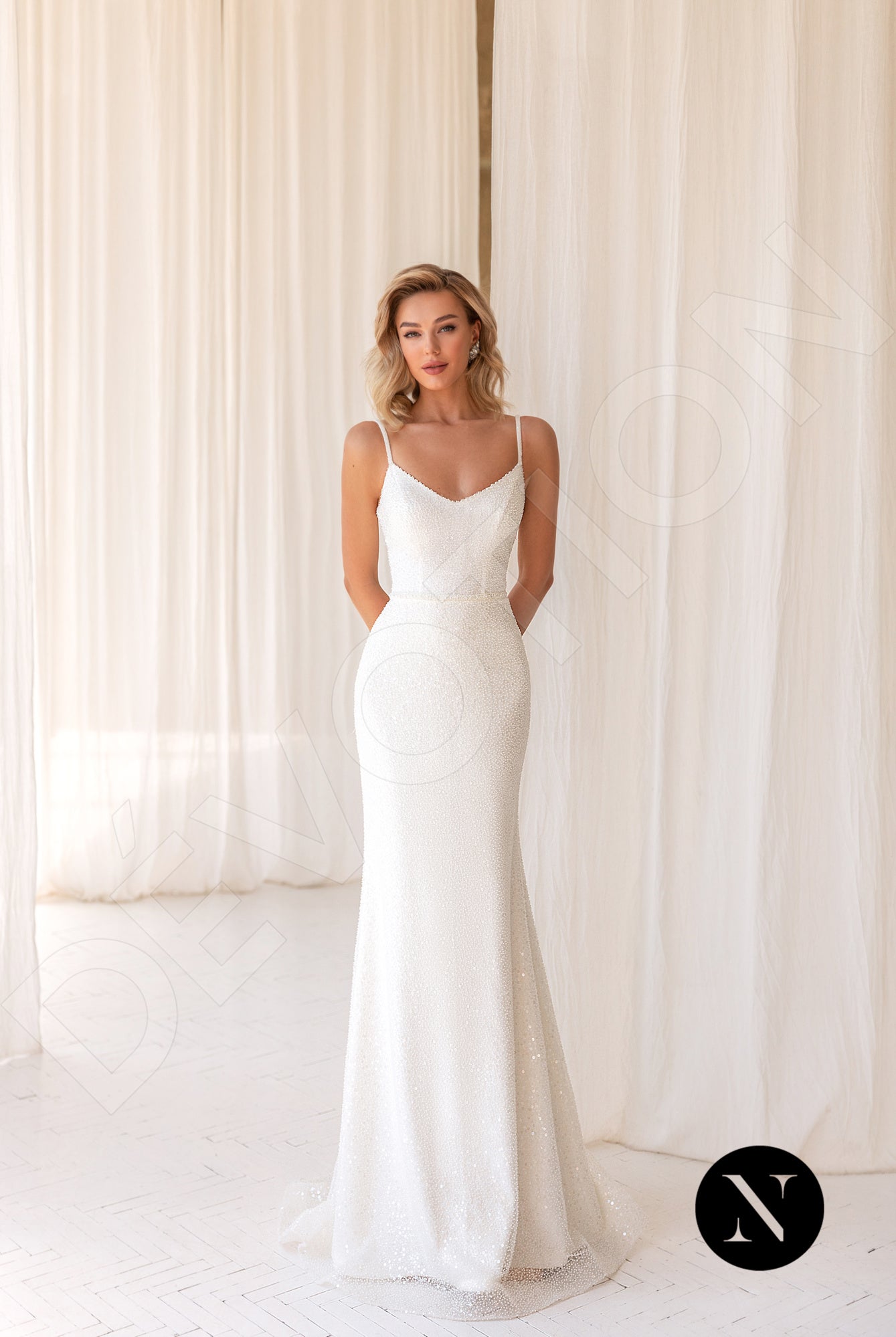 Laure Open back Trumpet/Mermaid Straps Wedding Dress 4