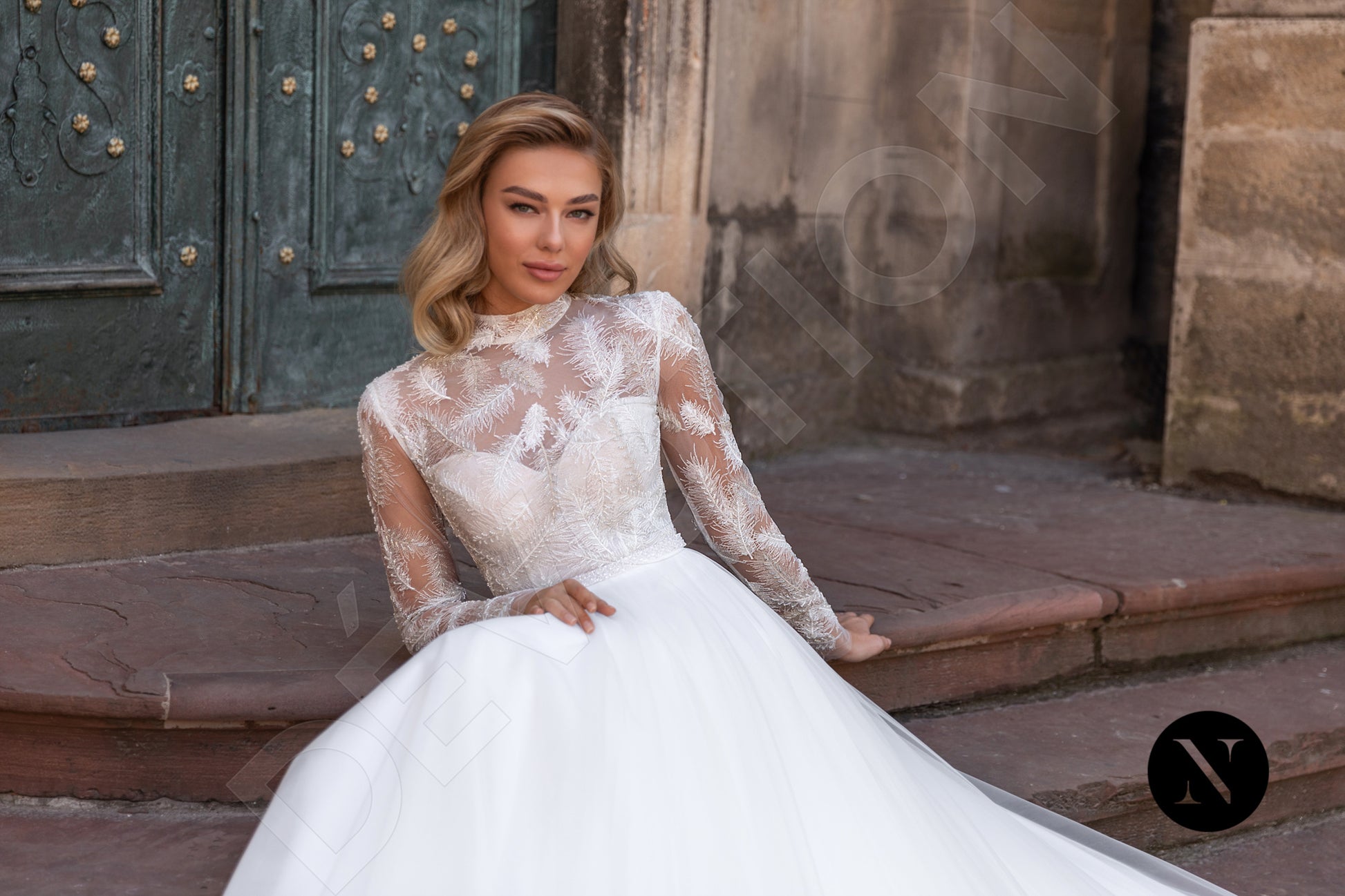 Lilou A-line High neck Milk Wedding dress
