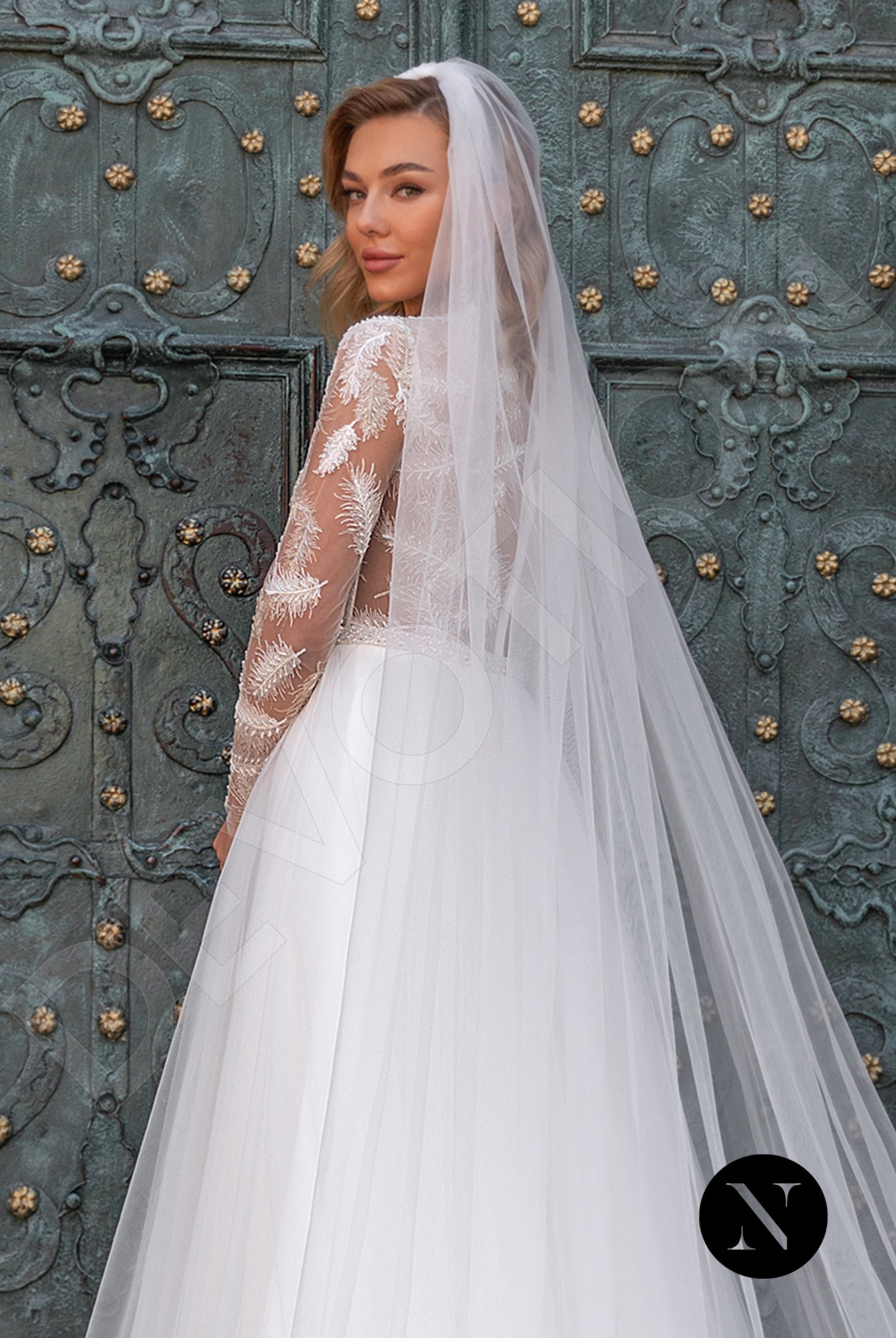 Lilou A-line High neck Milk Wedding dress
