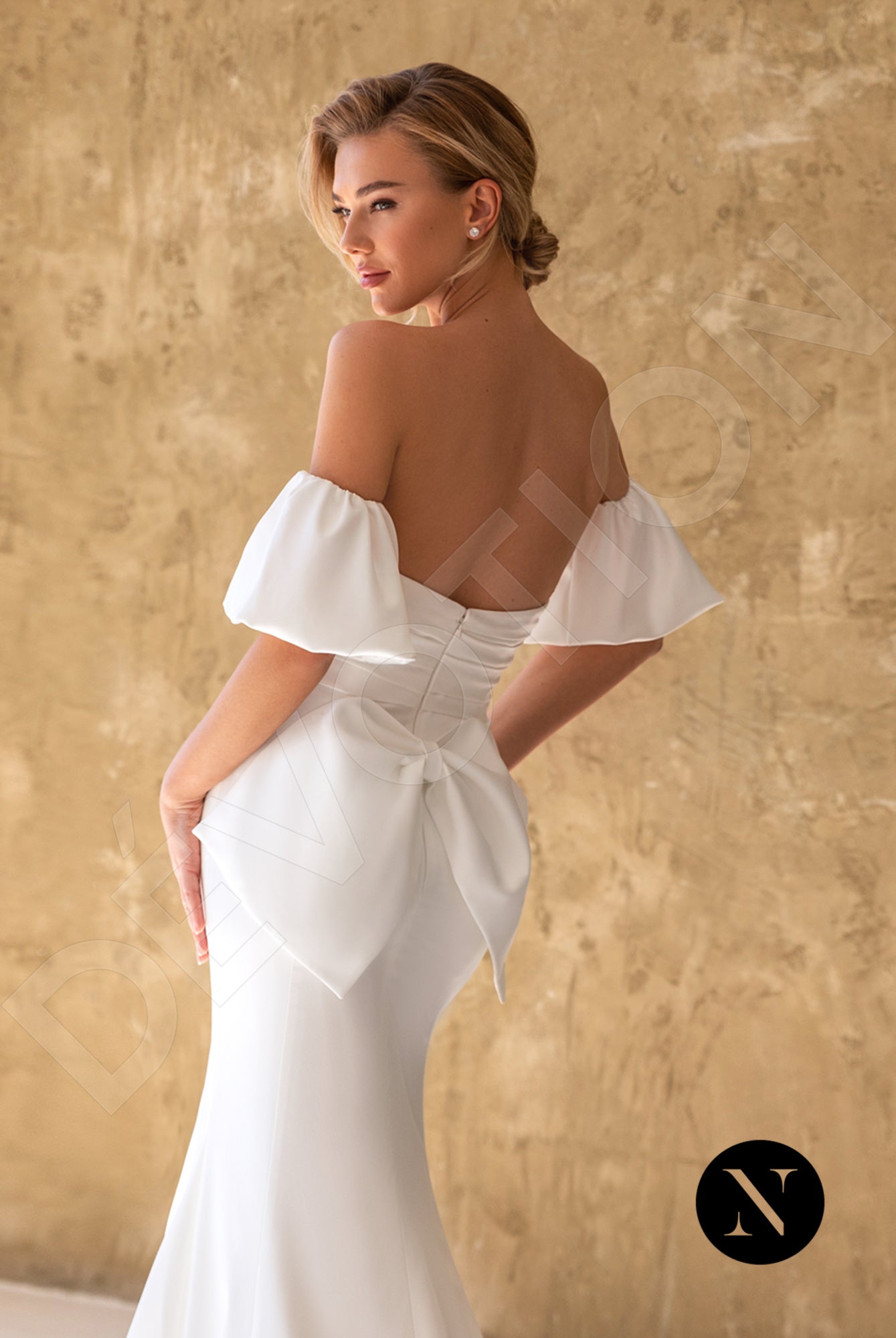 Manon Trumpet/Mermaid Straight across Ivory Wedding dress