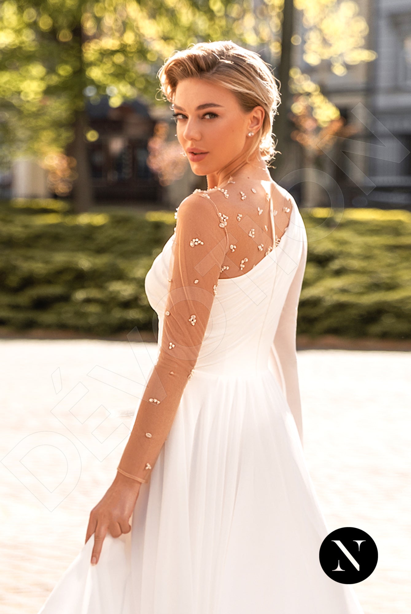 Oceane A-line Jewel Ivory Wedding dress