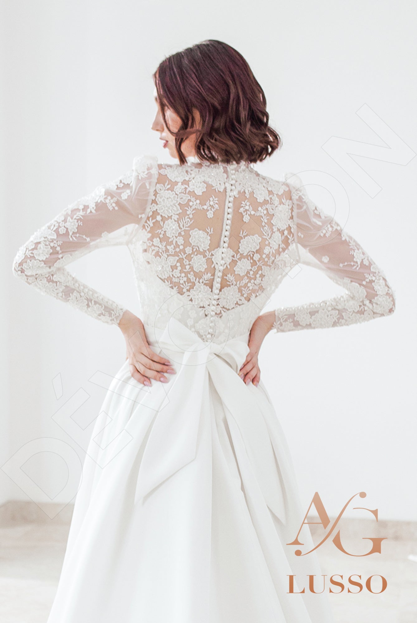 Janessa A-line High neck LightMilk Wedding dress