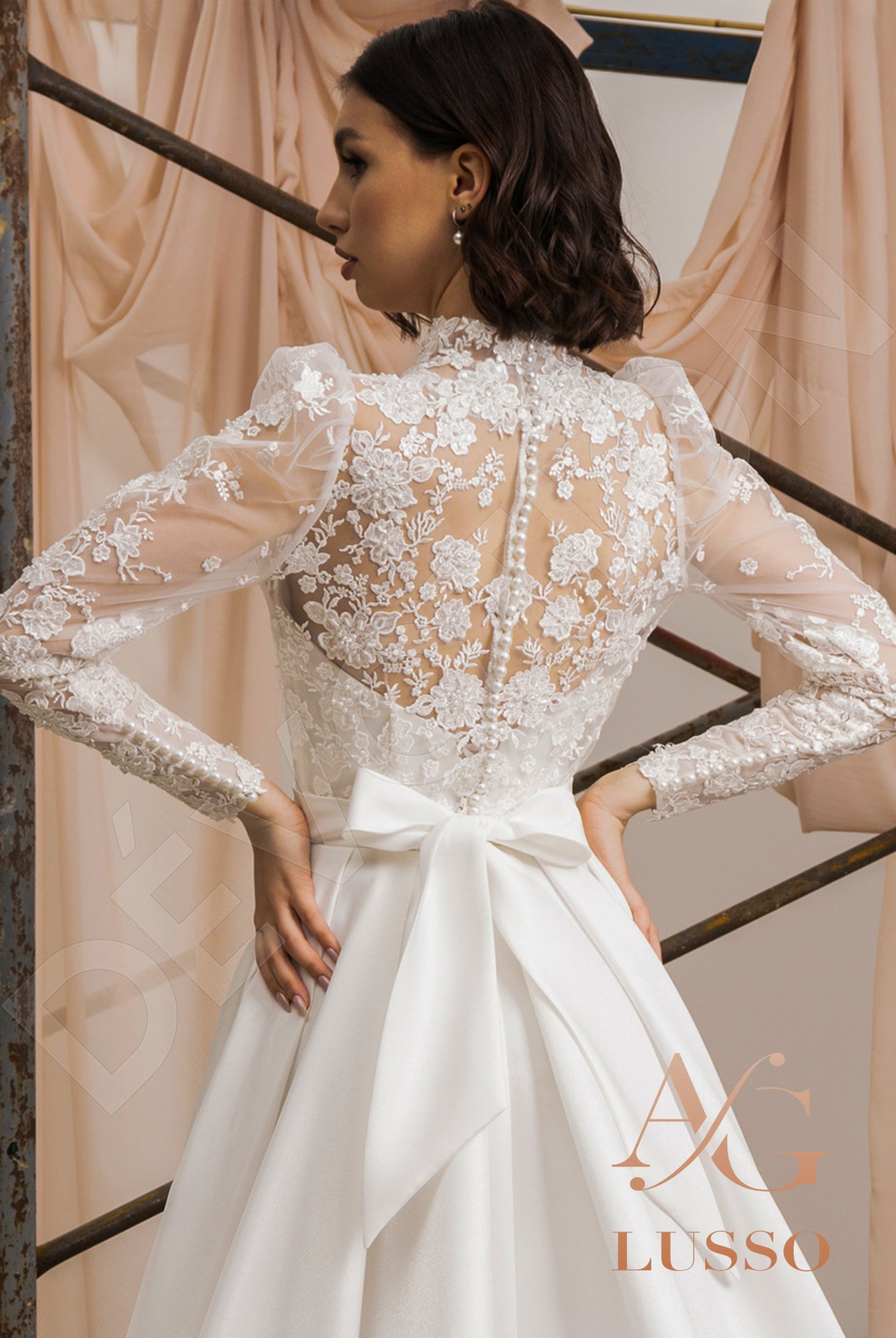 Janessa A-line High neck LightMilk Wedding dress