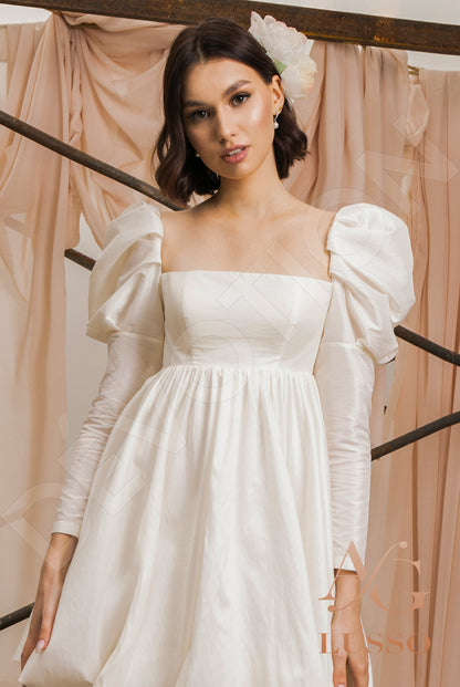 Lilybelle Open back A-line Long sleeve Wedding Dress 2