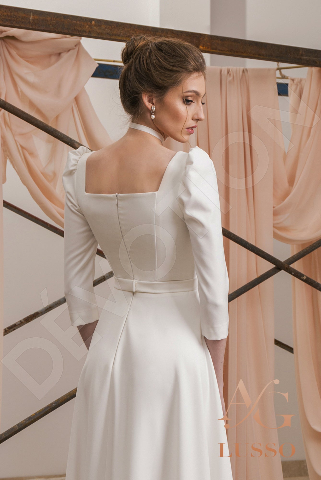 Parisa A-line Square LightMilk Wedding dress