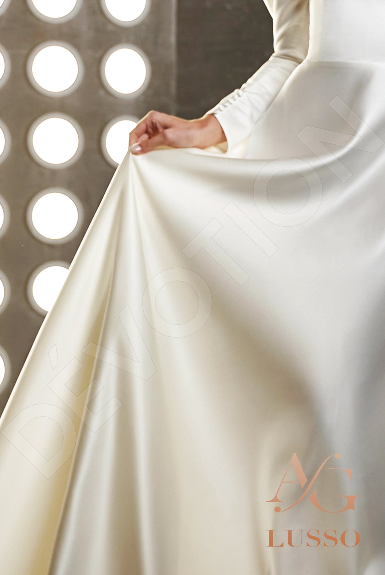 Gisele A-line Square Milk Wedding dress