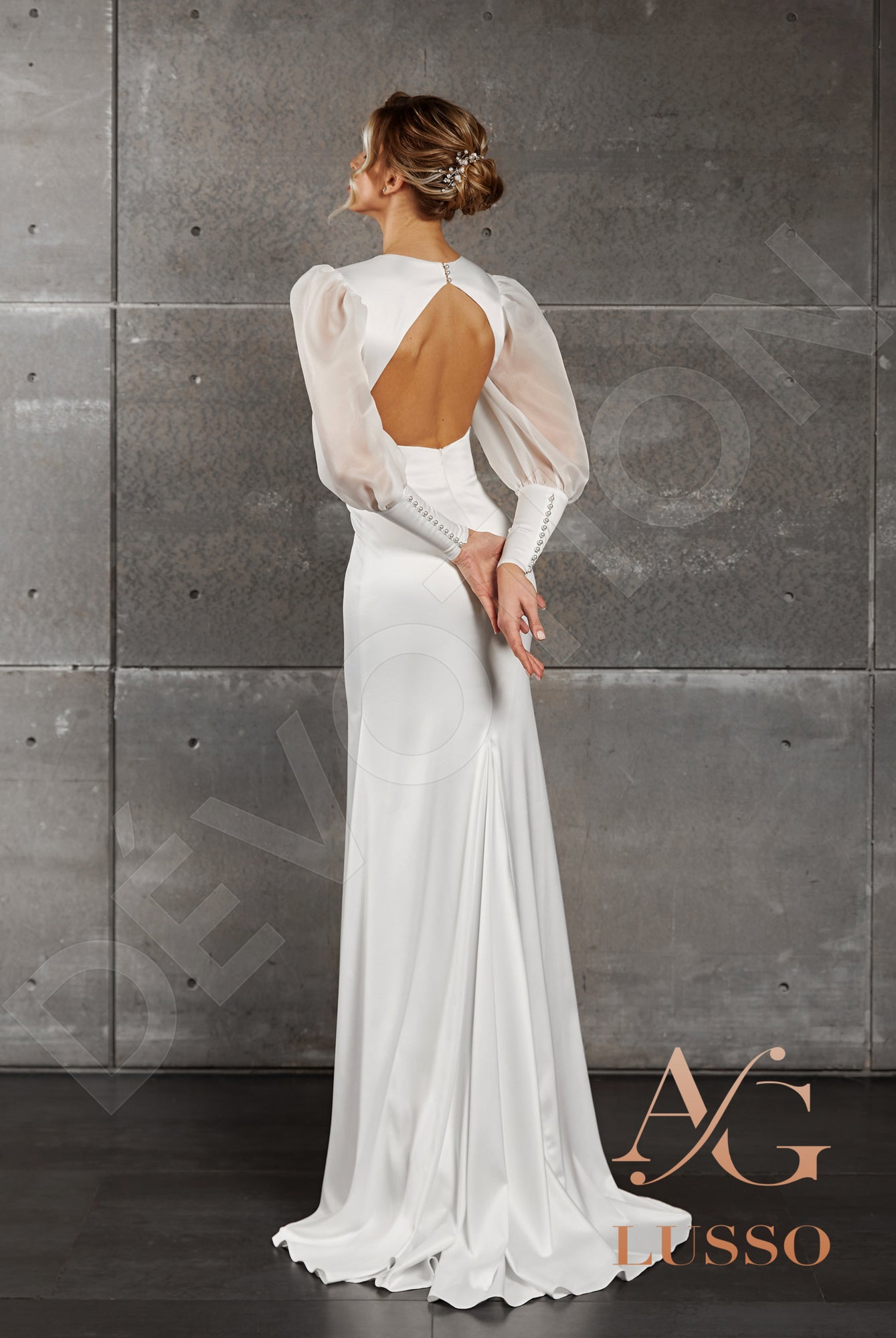 Marion Trumpet/Mermaid V-neck Milk Wedding dress