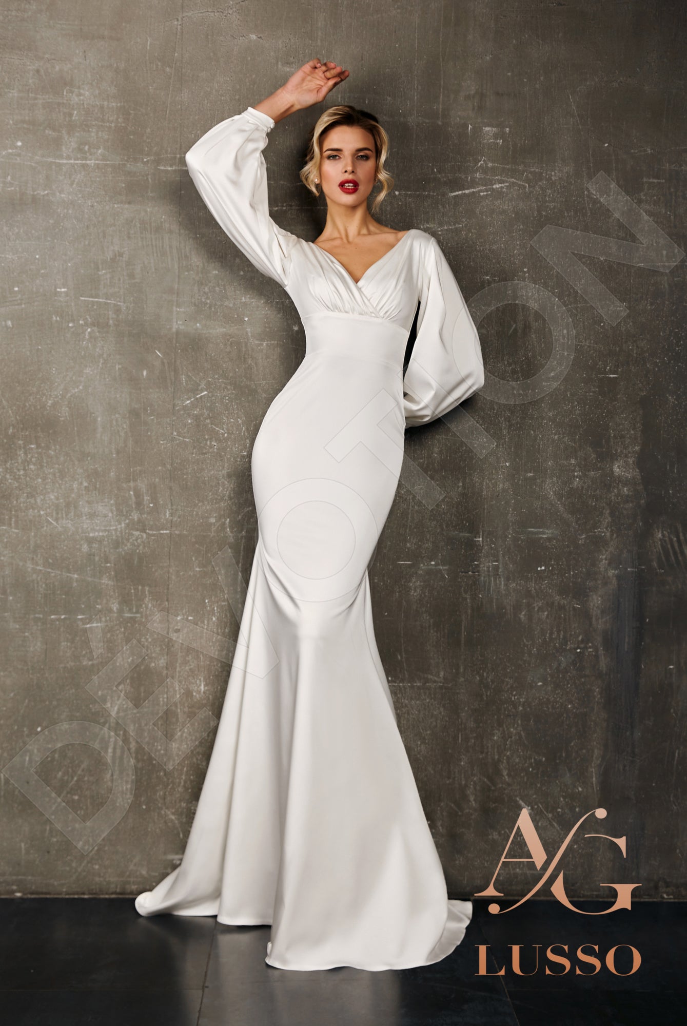 Cosette Trumpet/Mermaid V-neck Ivory Wedding dress