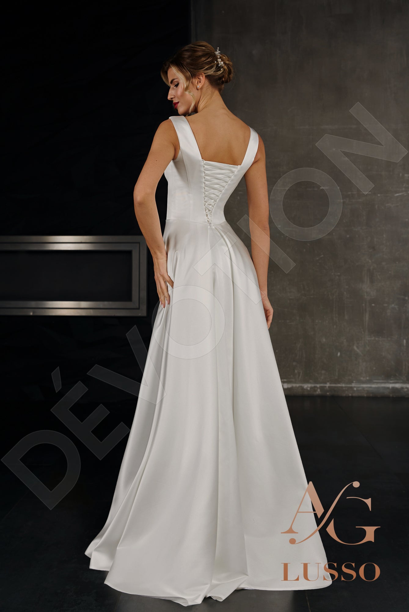 Dominique A-line Square Ivory Wedding dress