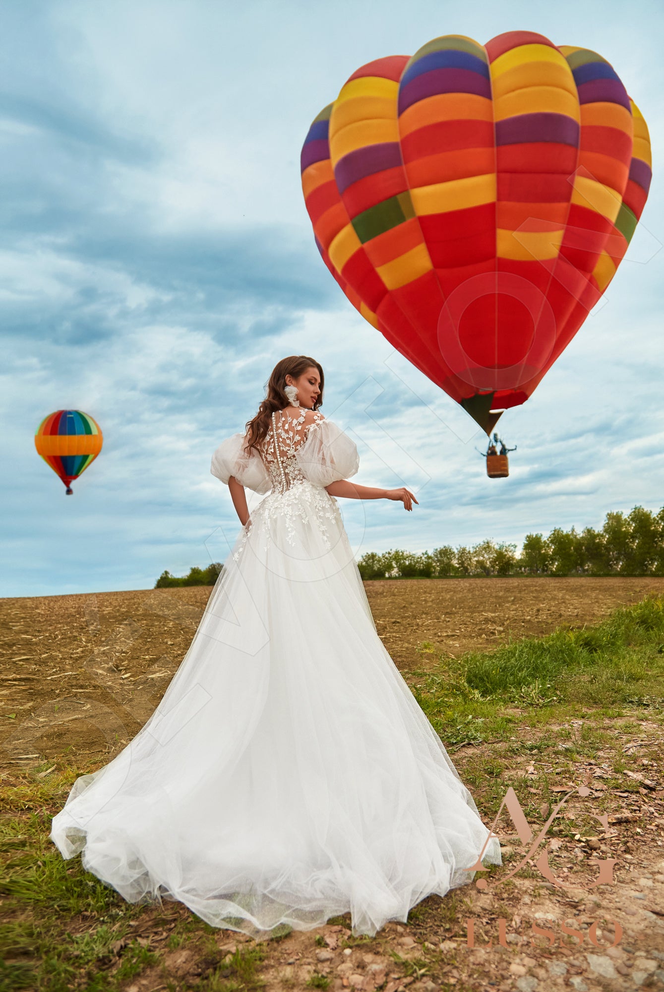 Alikan A-line Illusion Milk Wedding dress