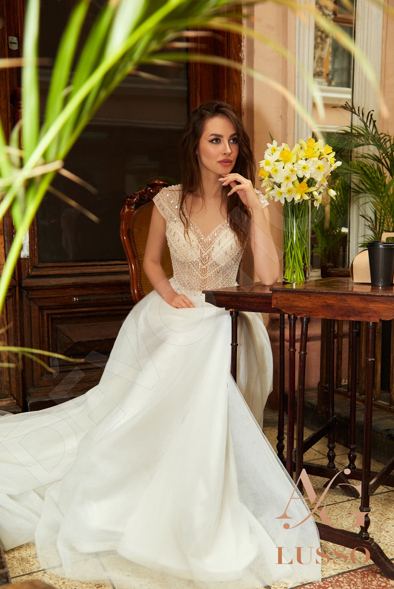 Aile Open back A-line Short/ Cap sleeve Wedding Dress 7