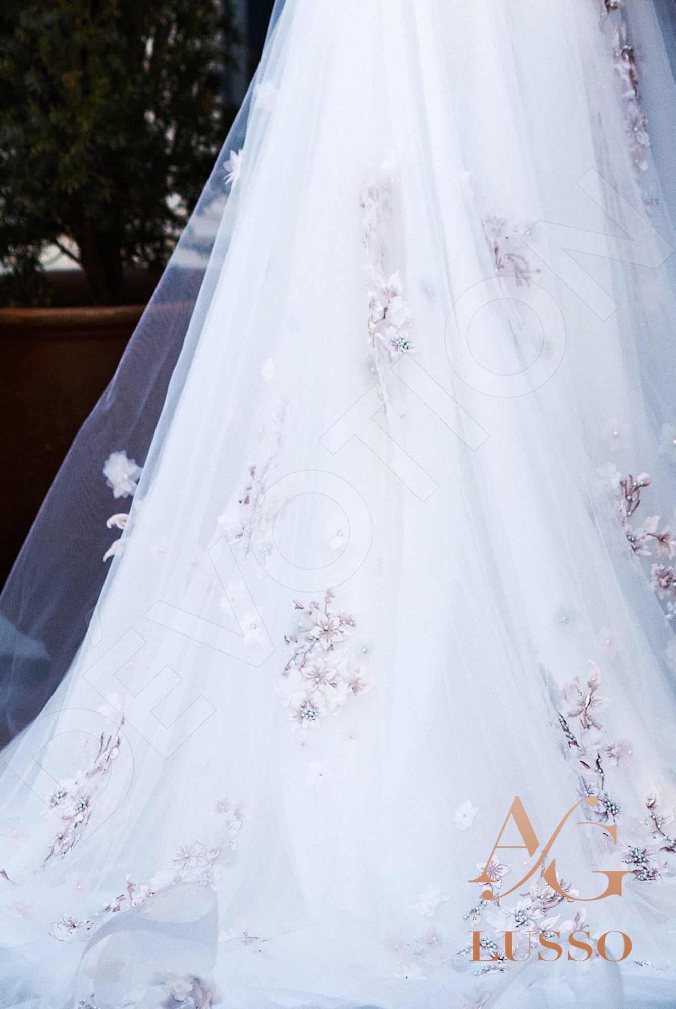 Shantine A-line Sweetheart White Pink Wedding dress