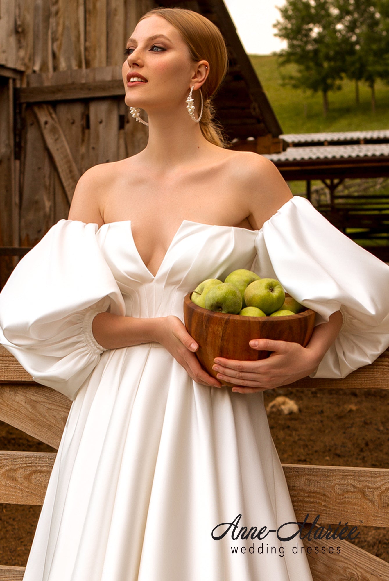 Rita A-line Off-shoulder/Drop shoulders Ivory Wedding dress