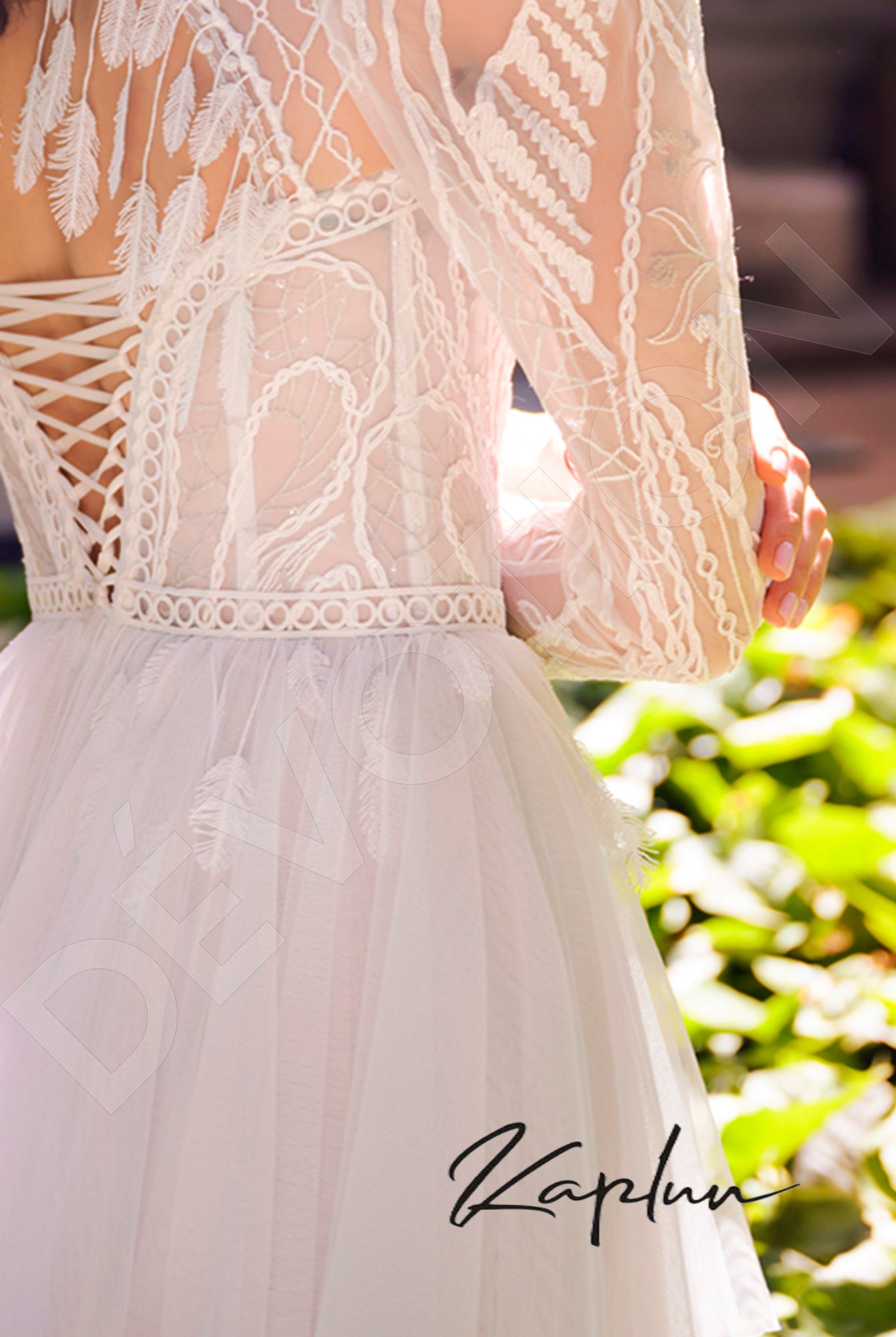 Marioni A-line Boat/Bateau Vanilla Wedding dress