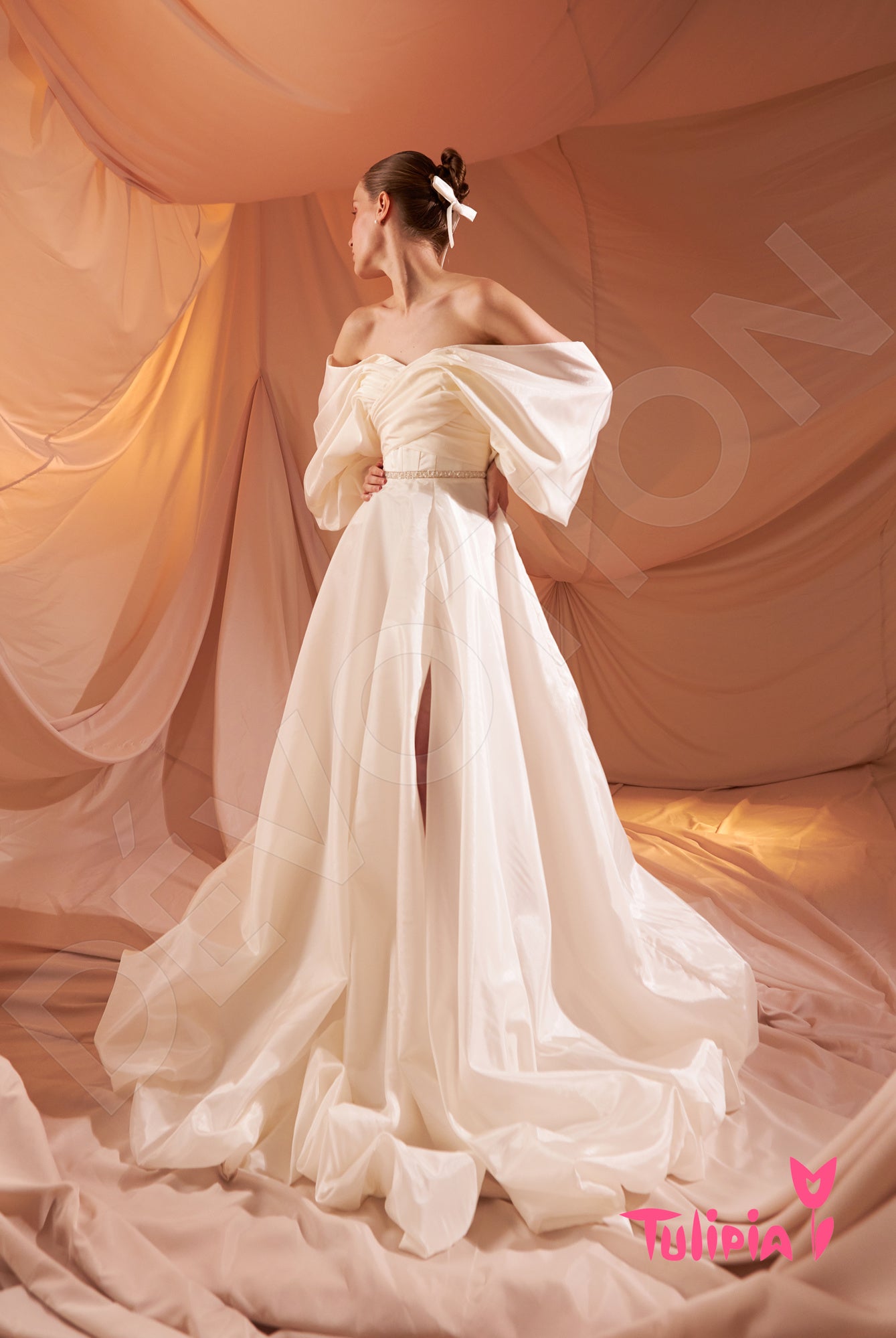 Alda A-line Sweetheart Ivory Wedding dress
