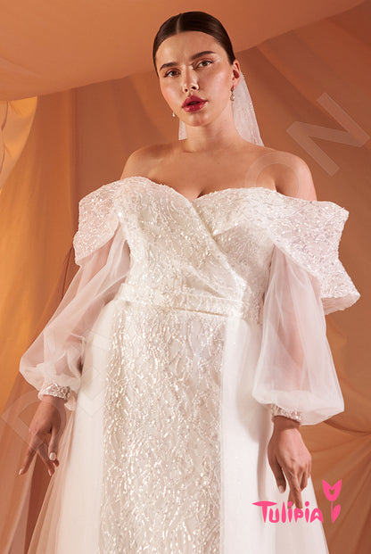 Ileriya Open back A-line Long sleeve Wedding Dress 4