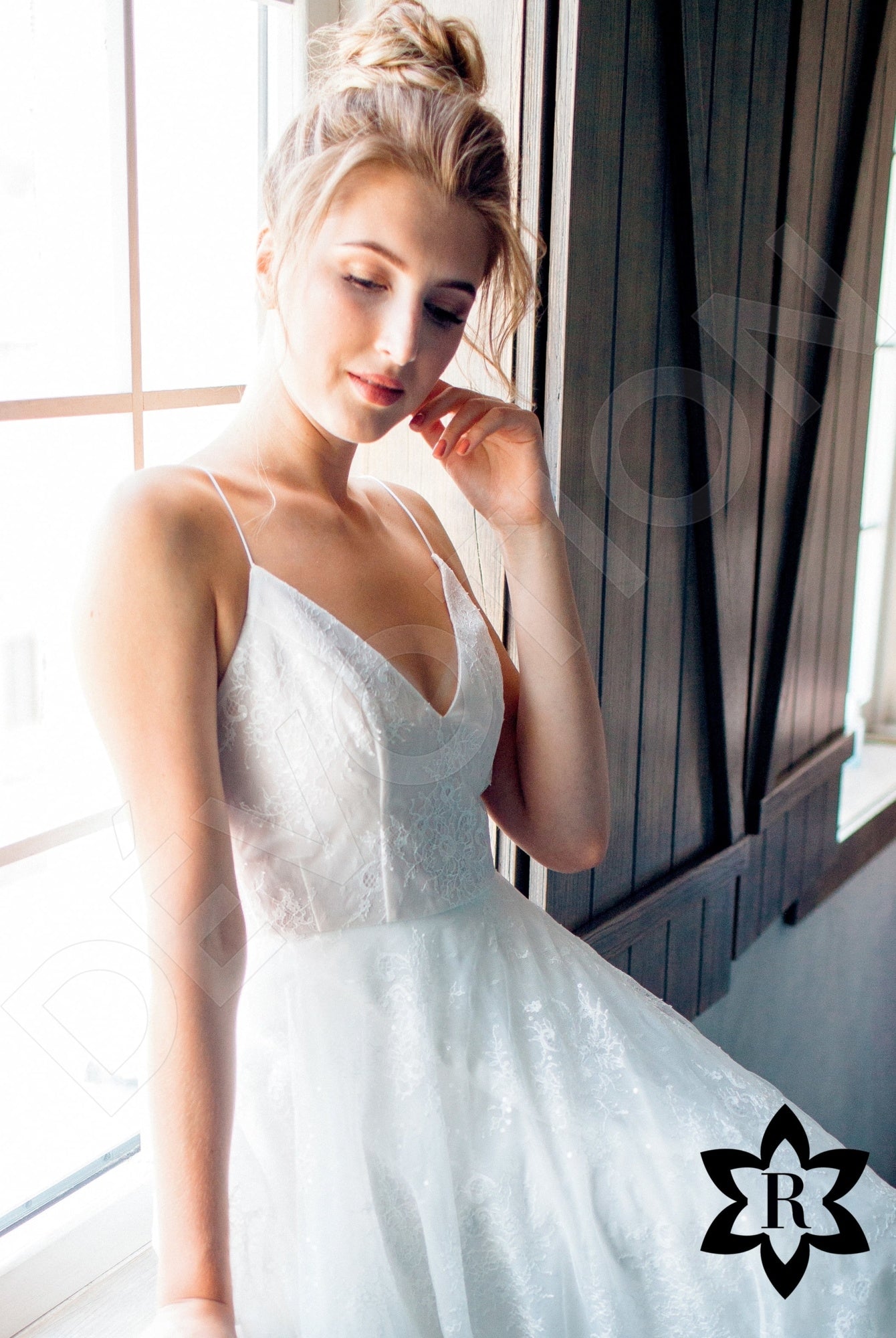 Camiela A-line V-neck Milk Wedding dress