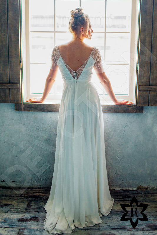 Erelima A-line Boat/Bateau Milk Wedding dress