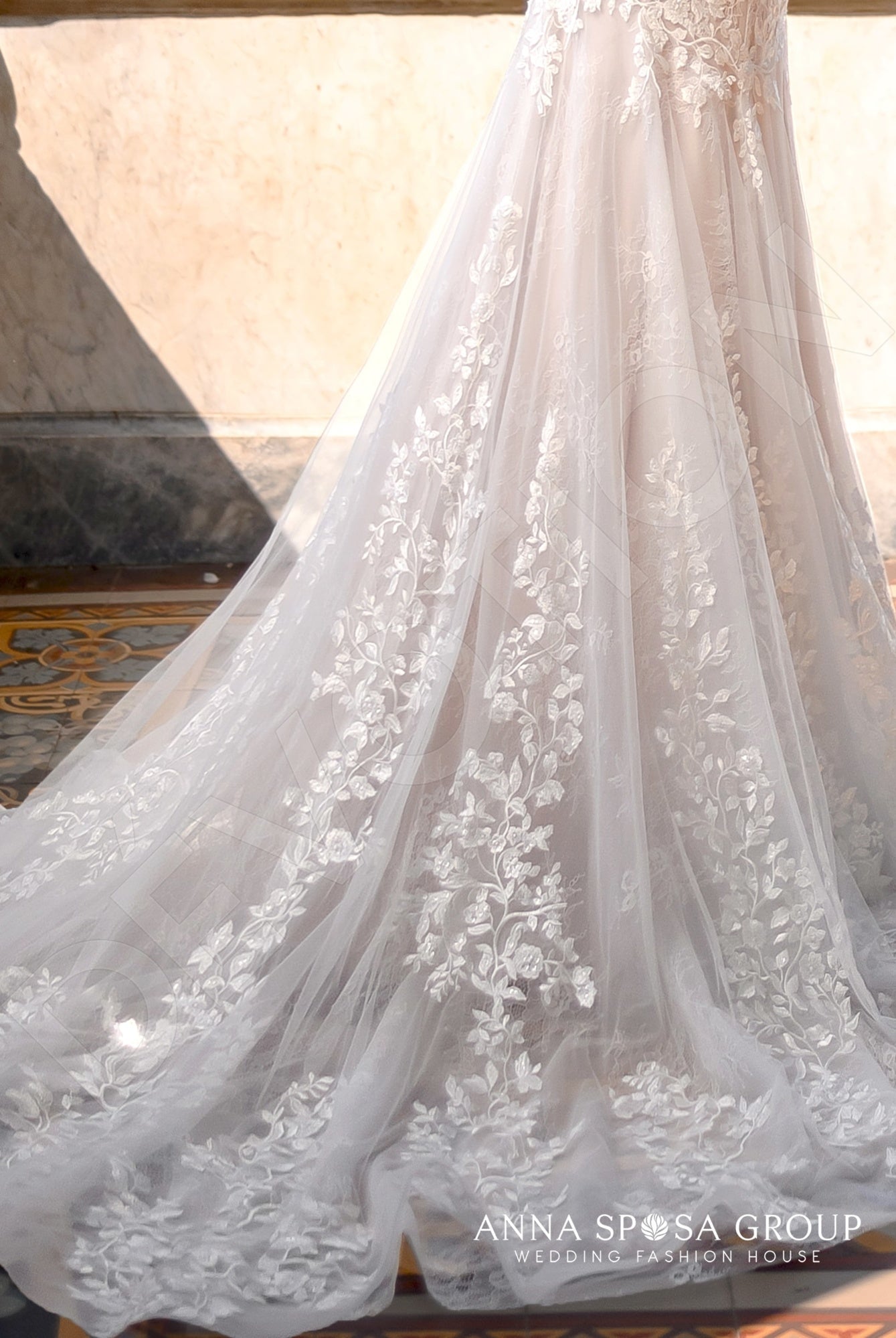 Eridan Trumpet/Mermaid Deep V-neck Milk Powder Wedding dress