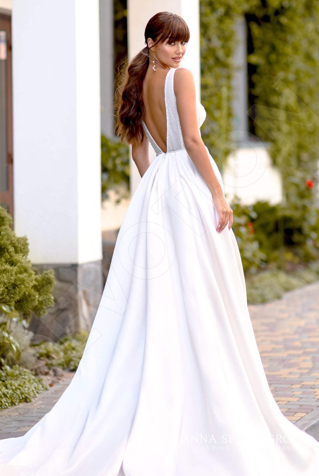Songj Open back A-line Straps Wedding Dress Back