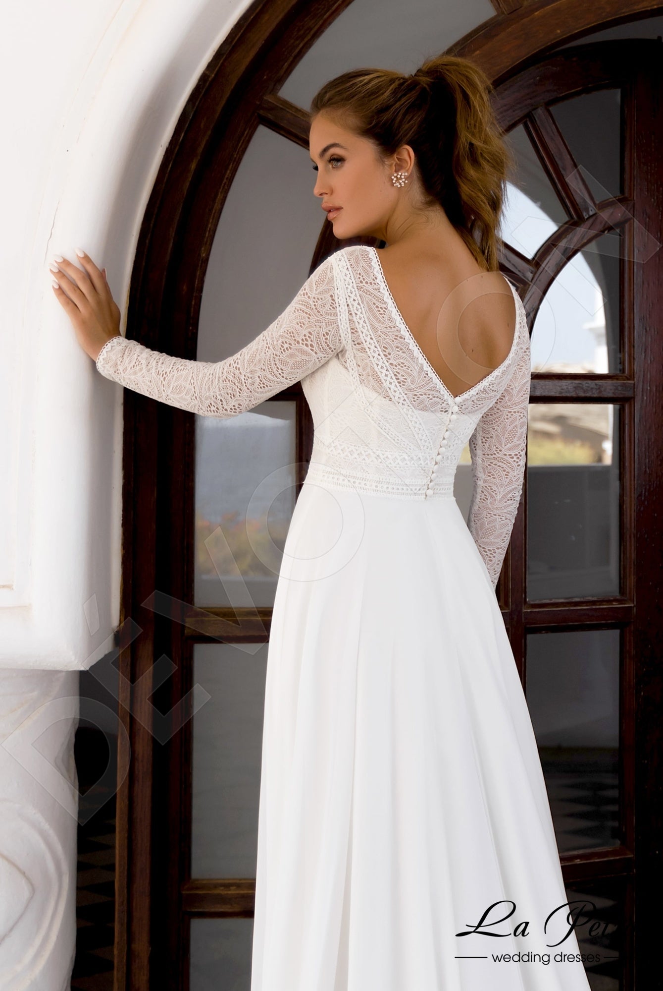 Anelma A-line V-neck Milk Wedding dress
