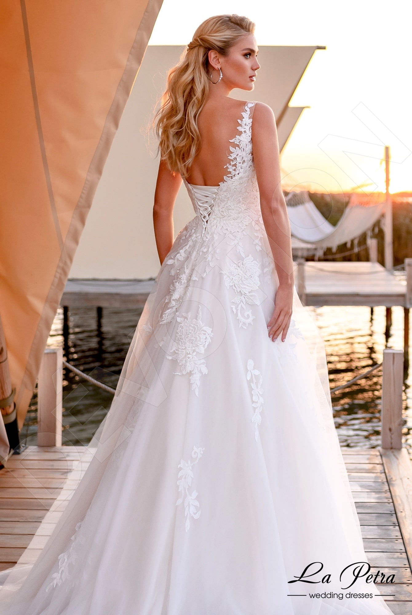 Kalei A-line V-neck Milk/Powder Wedding dress