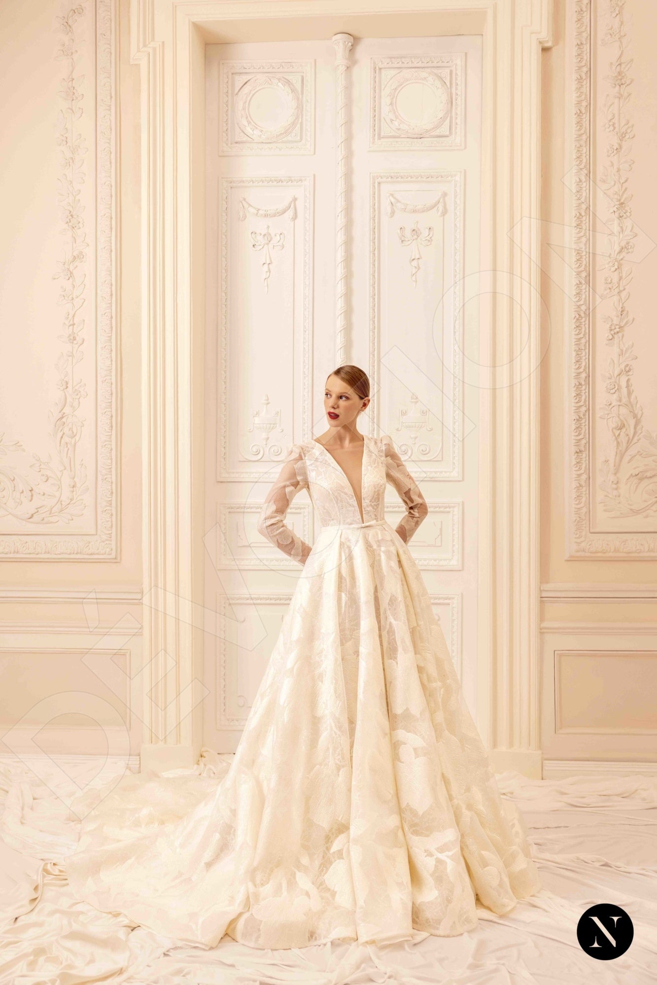 Alison A-line Deep V-neck Ivory Nude Wedding dress
