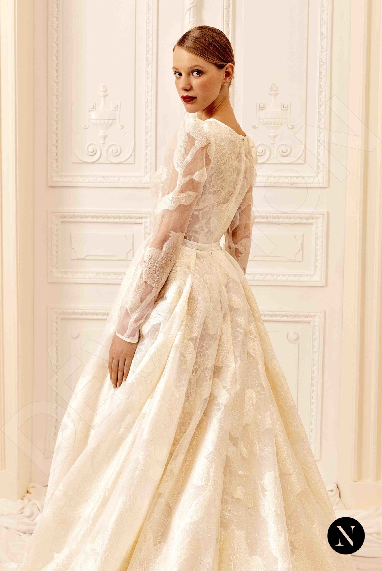 Alison Full back A-line Long sleeve Wedding Dress 4