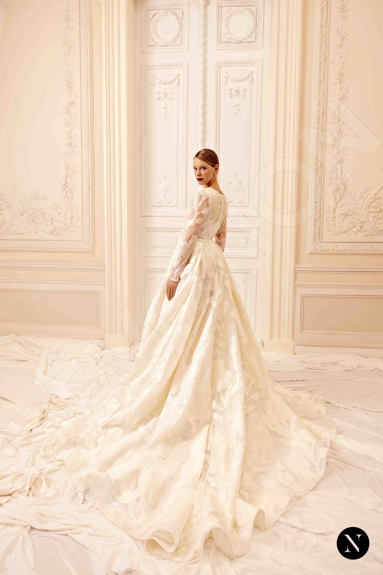 Alison A-line Deep V-neck Ivory Nude Wedding dress