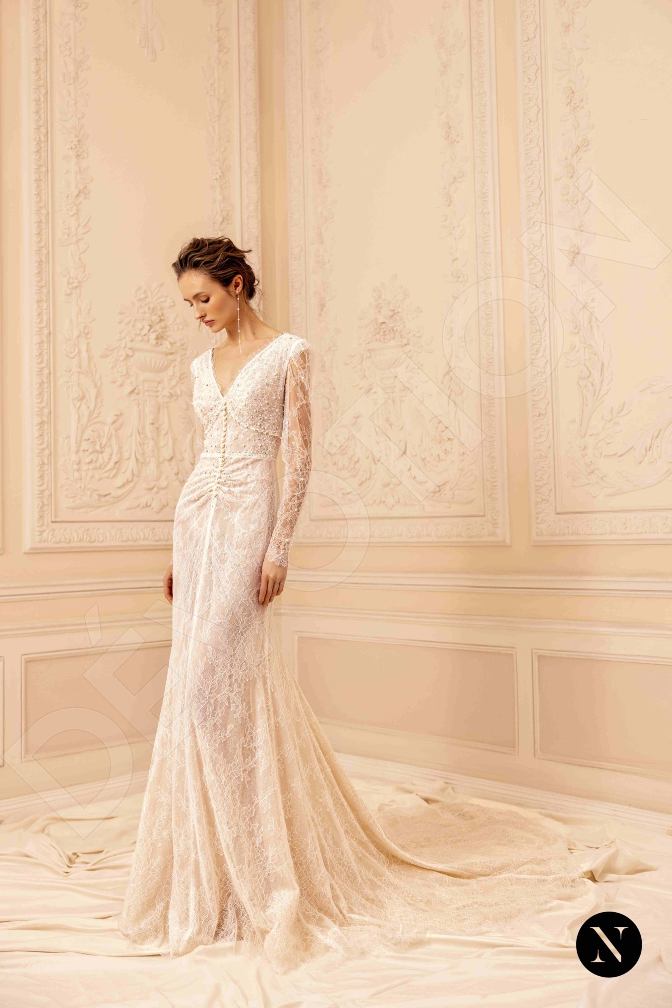 Amber Trumpet/Mermaid V-neck Nude Wedding dress