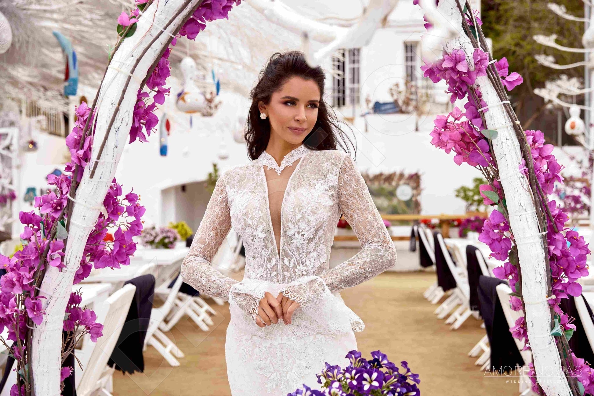 Hale Trumpet/Mermaid V-neck Milk Nude Wedding dress