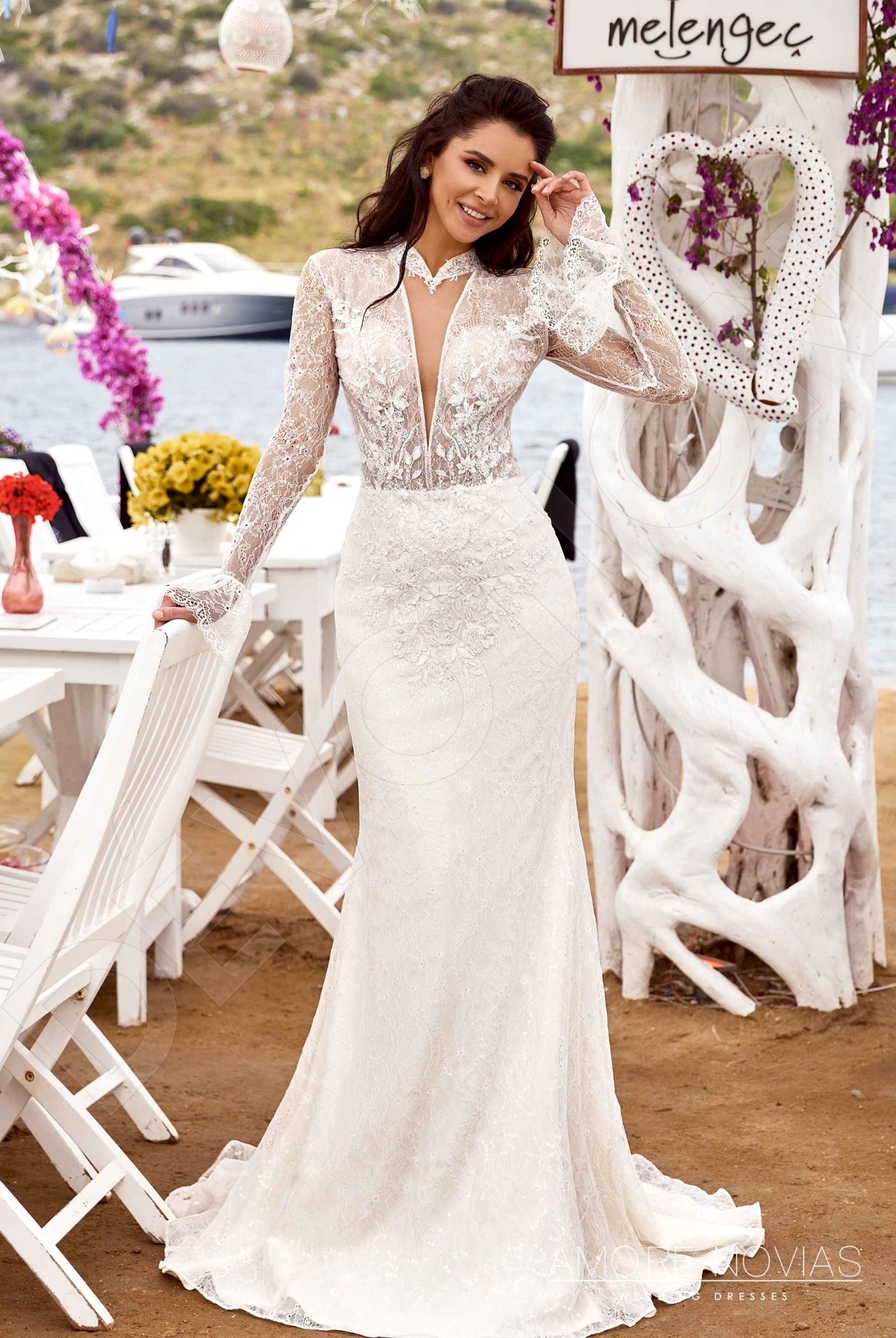 Hale Trumpet/Mermaid V-neck Milk Nude Wedding dress