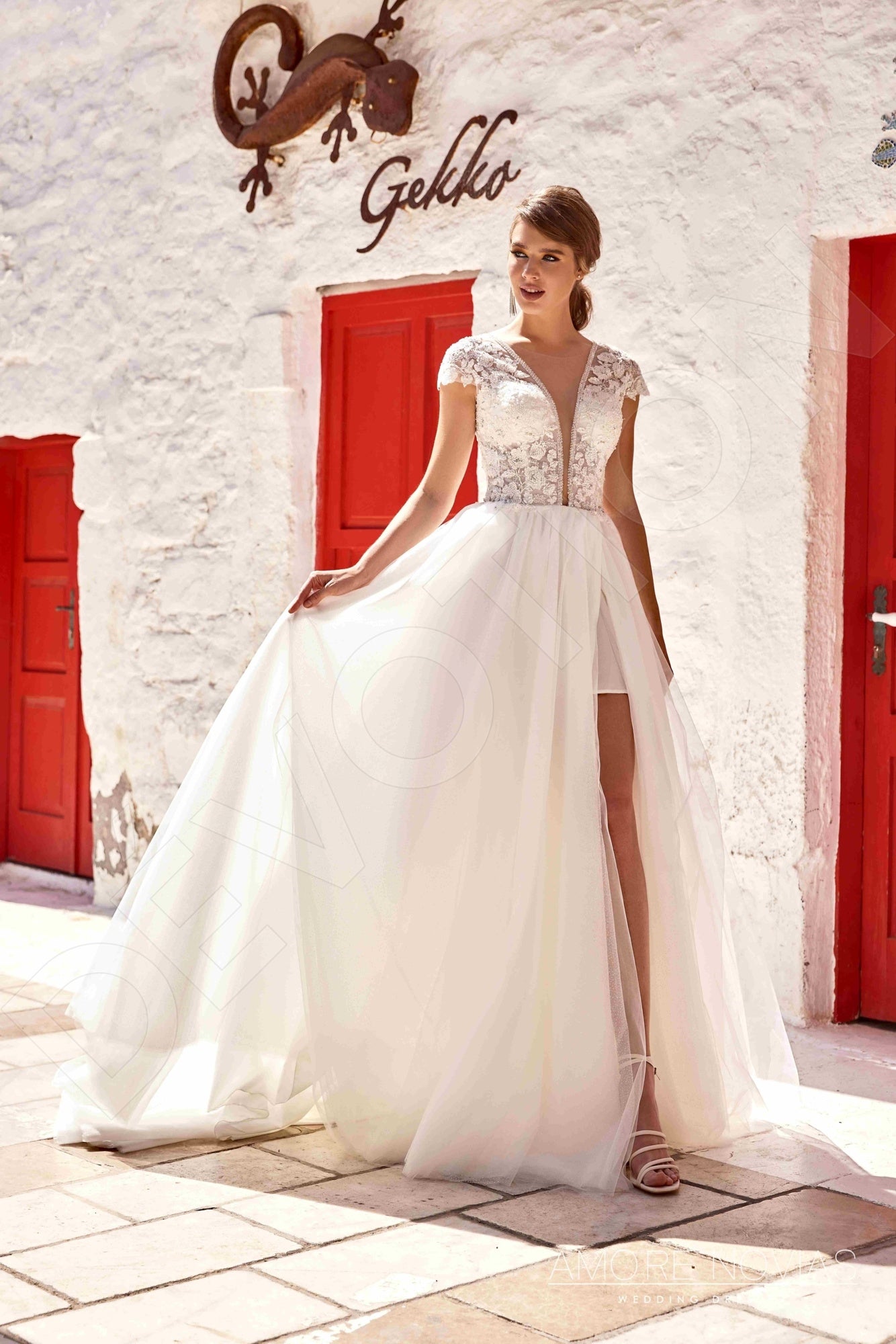Dianis A-line Deep V-neck Ivory Wedding dress