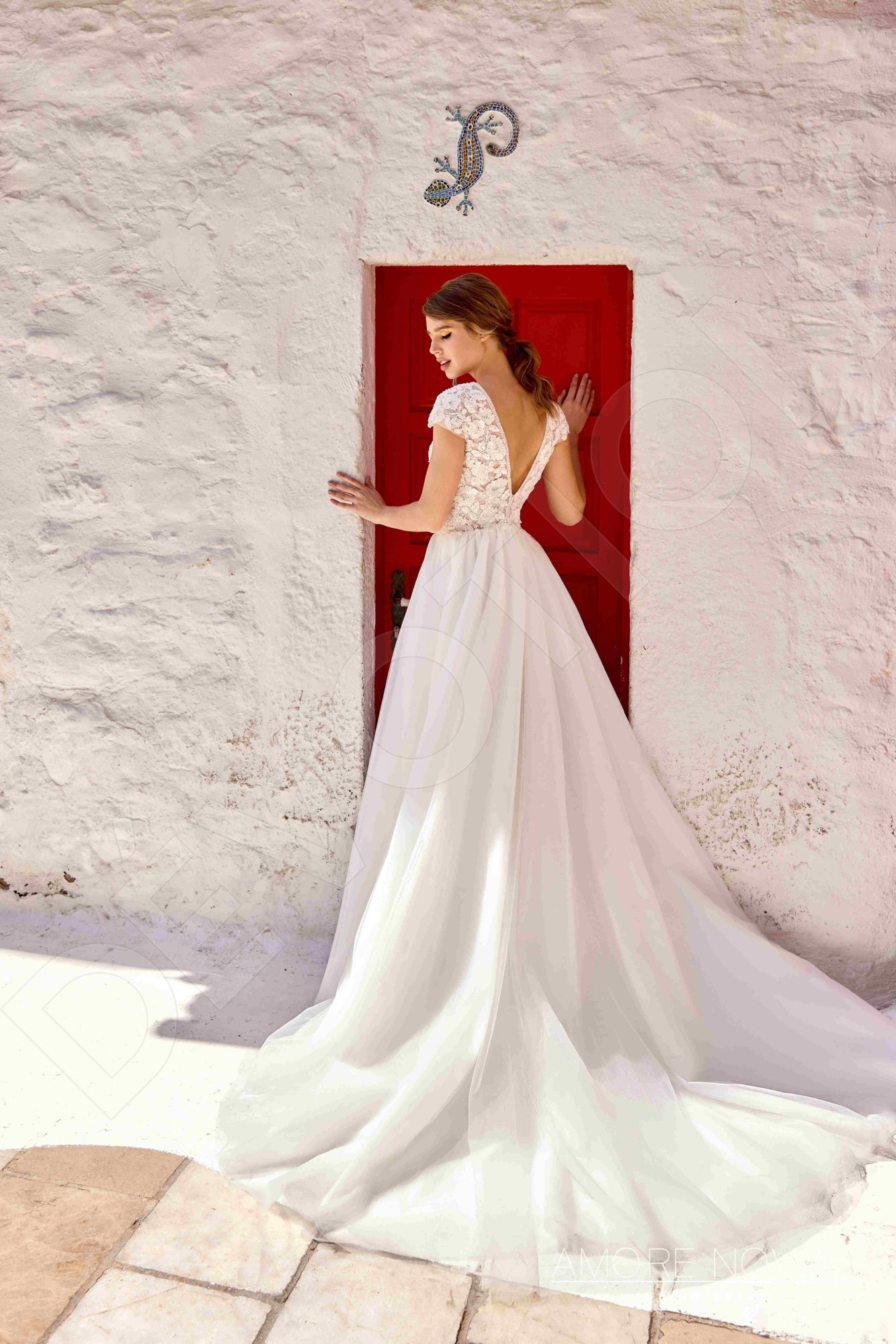 Dianis A-line Deep V-neck Ivory Wedding dress