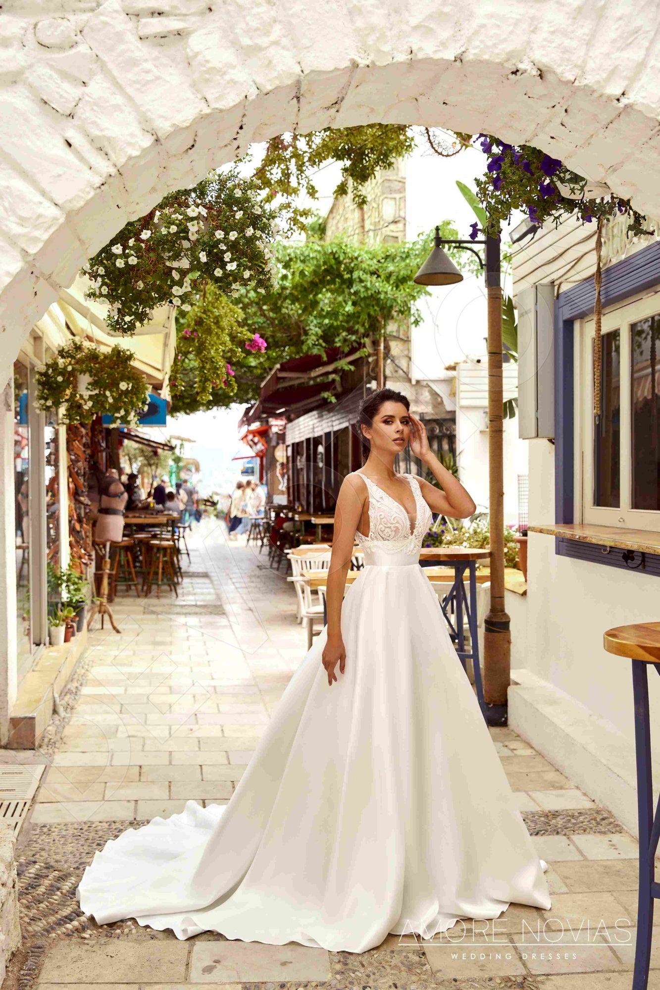 Shannon A-line Deep V-neck Ivory Wedding dress