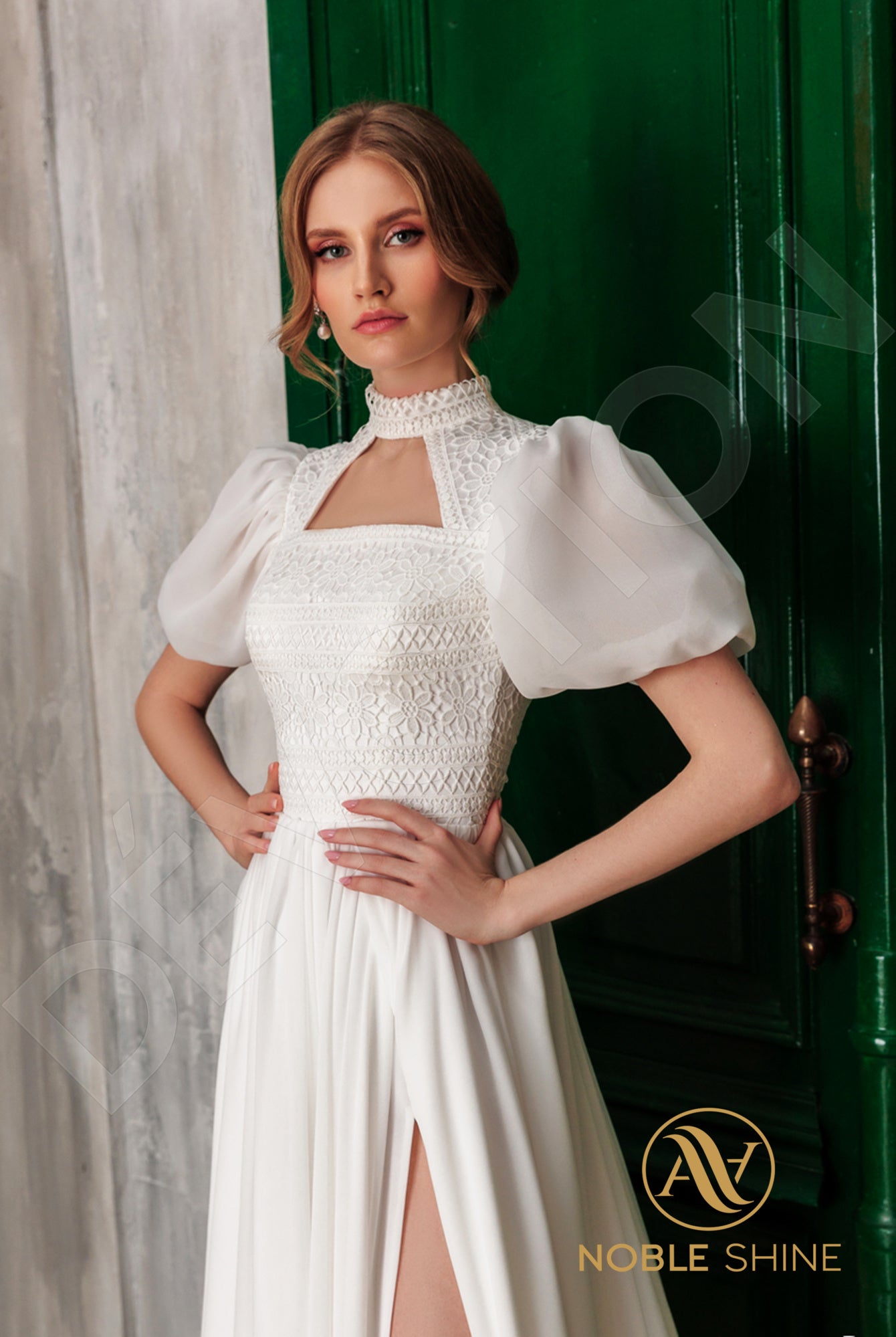 Agavig A-line High neck Milk Wedding dress