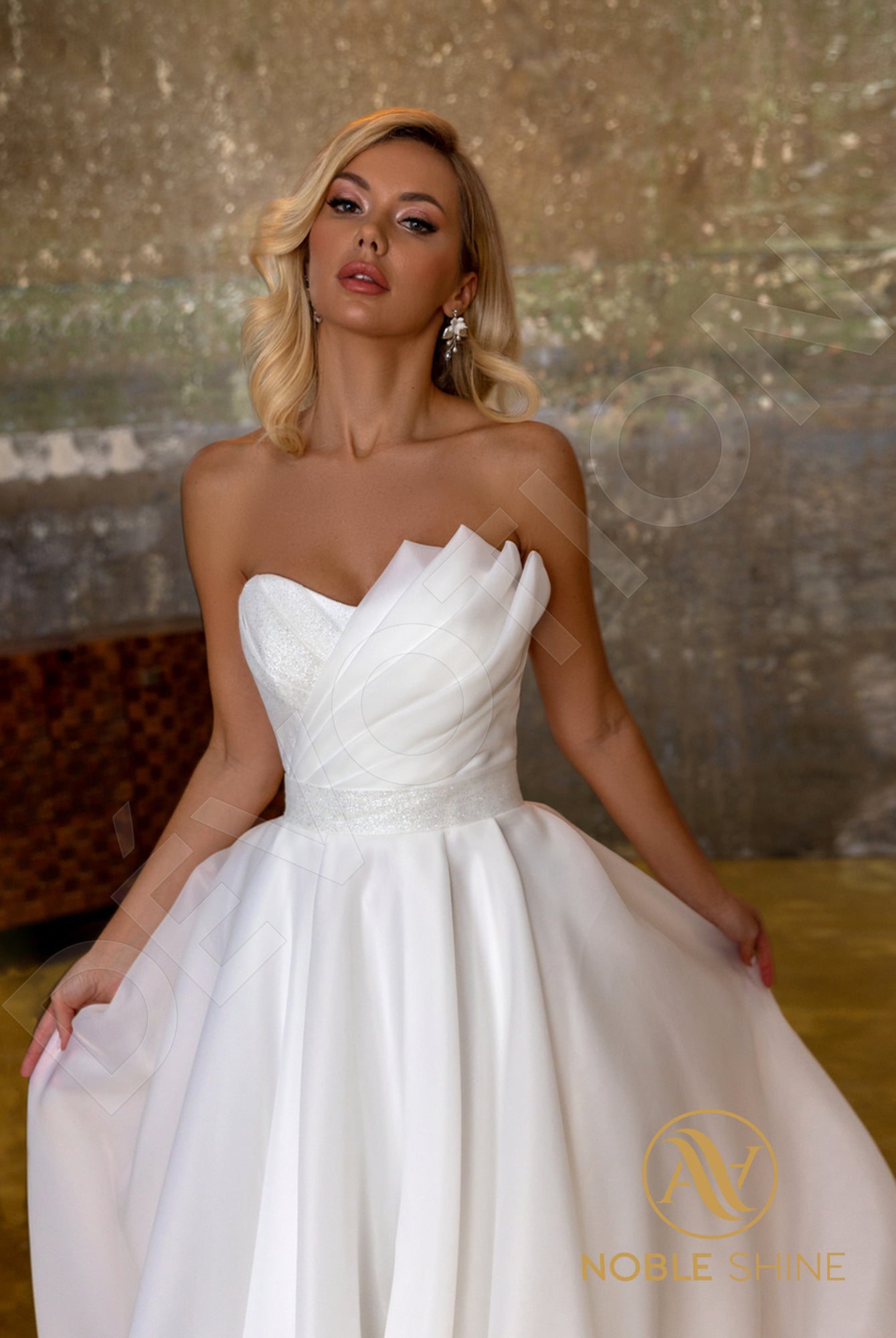 Komina A-line Sweetheart Milk Wedding dress