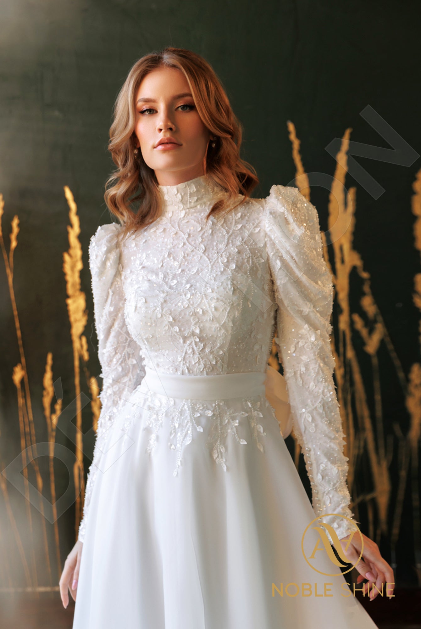 Sabrann A-line High neck Milk Wedding dress