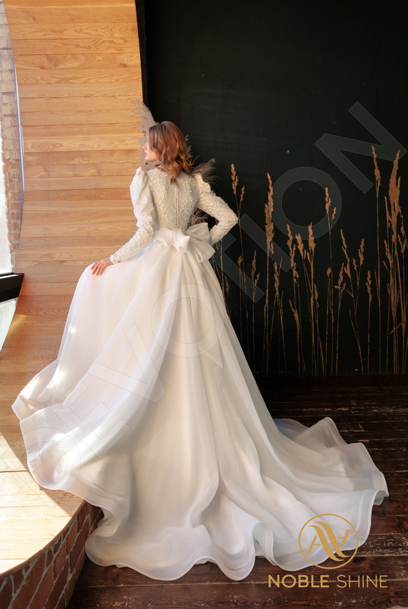 Sabrann A-line High neck Milk Wedding dress